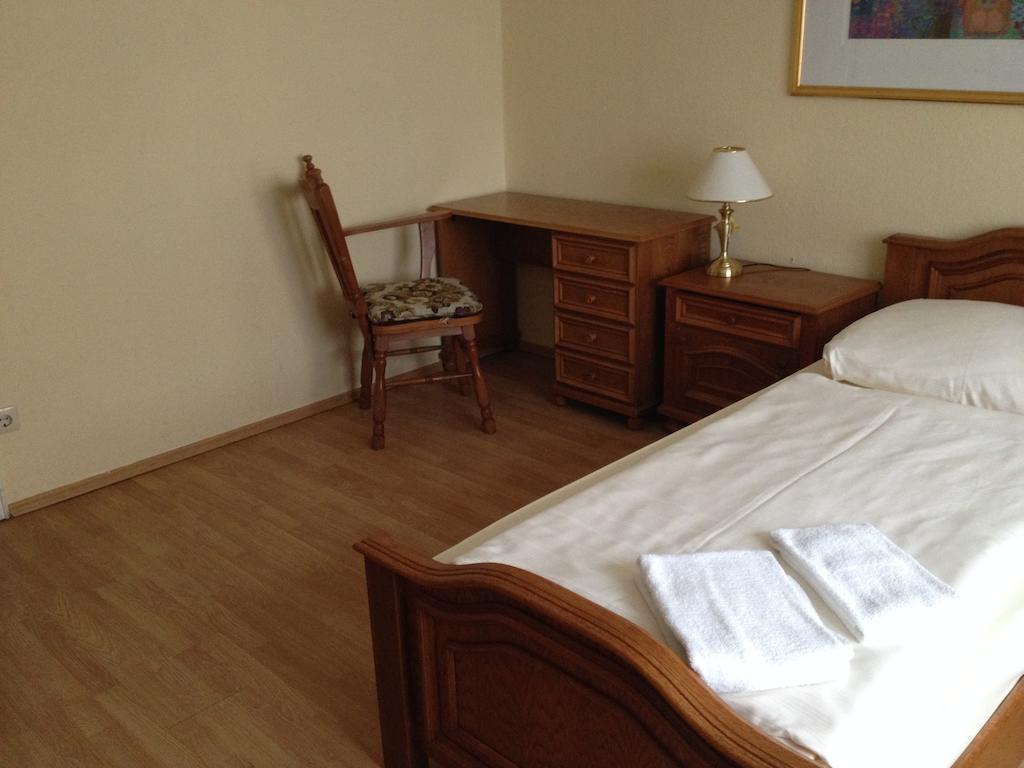 City Hotel Garni Hanover Room photo