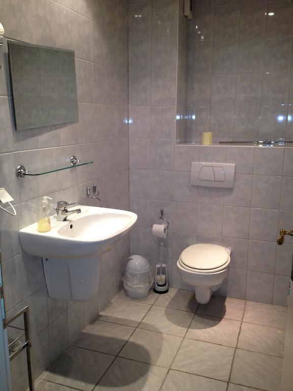 City Hotel Garni Hanover Room photo